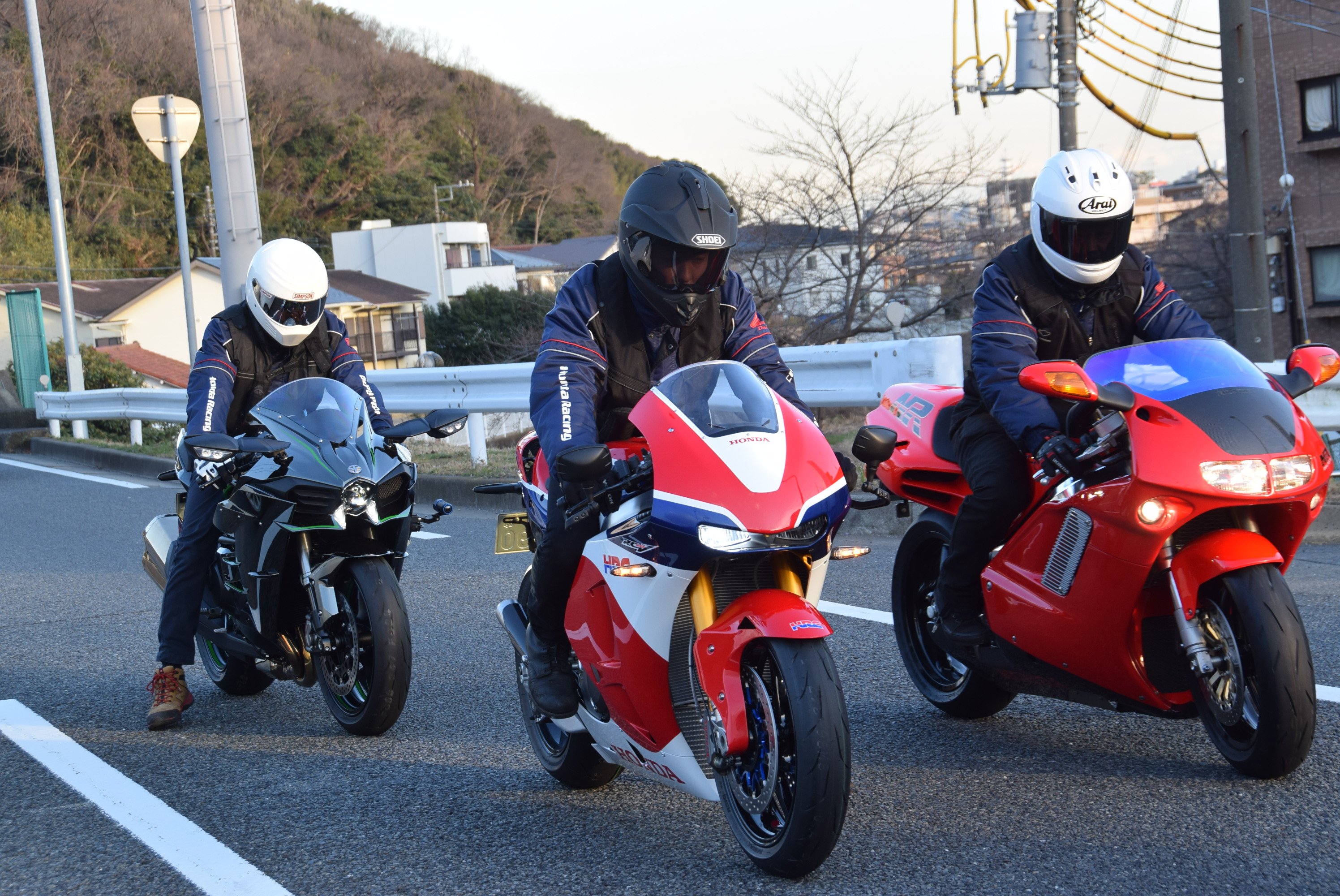 ユーメディア湘南 公式 Rc213v Sにナンバーを付けて公道走行しました Nr750 Ninja H2も一緒に走行しました 夢のコラボ Rc213v ホンダが美しい Nr750 Ninja H2 ユーメディア湘南 T Co Dibpkxfif6 Twitter