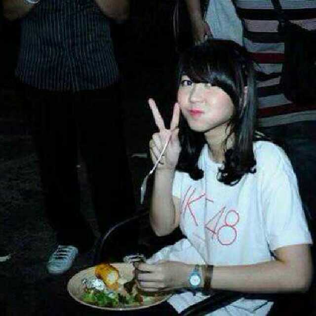 Hai
Malam semua, gimana kabarnya malam ini??
Jangan lupa makan malam ya, kak <a href="/veJKT48/">Jessica Veranda</a> juga
takutnya lemes
#MinHan