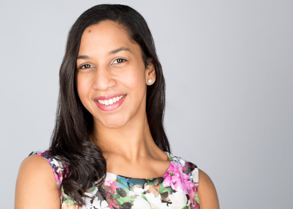 ThinkHeadshot's tweet photo. Recent studio work with @sweetiechelle ! #headshotcrew #headshots #portraits Photo by @KurtReb #thinkheadshot https://t.co/MeYUnBHu8S