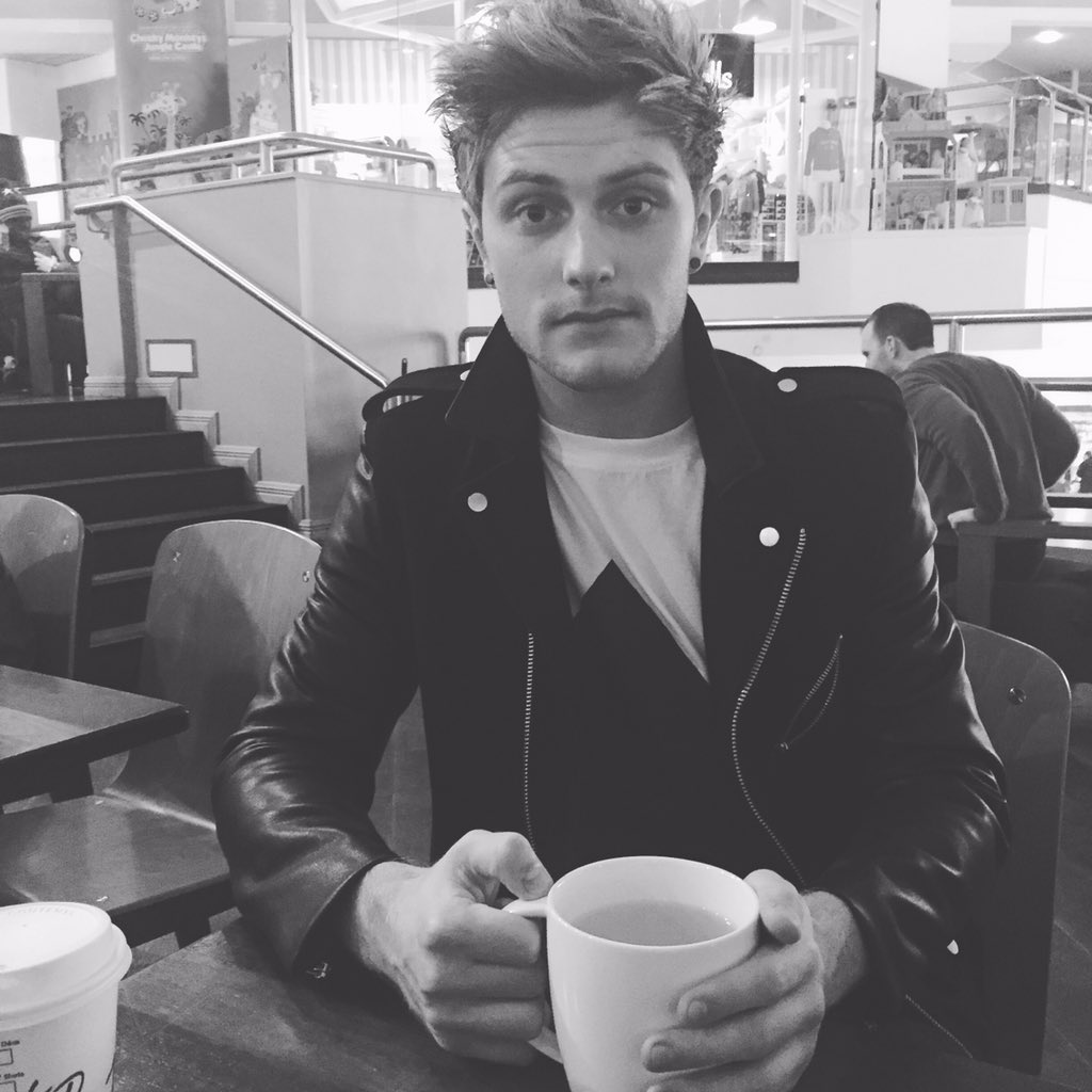 hometownoffic tweet picture