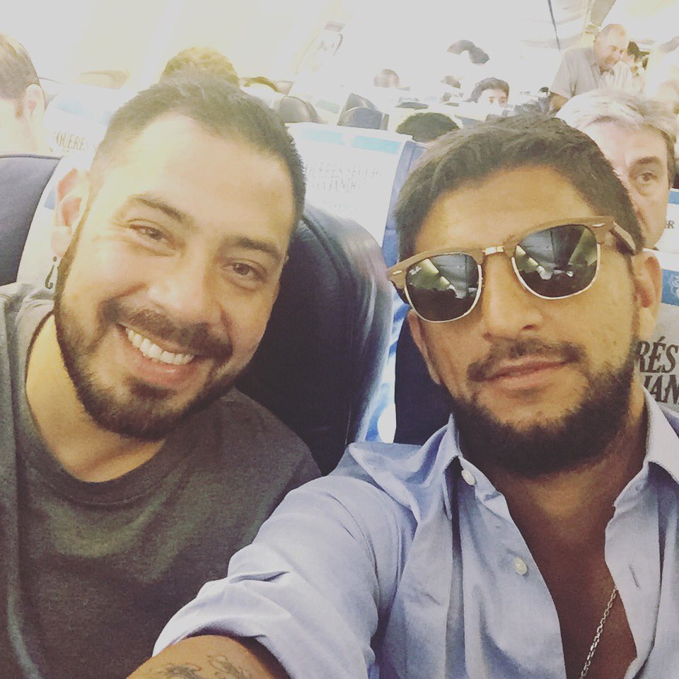 emilianodiaz34's tweet photo. Rumbo Asuncion. Arranca un año nuevo con la misma ilusión que el primer día. Con un grande @pablo_coco1983 https://t.co/3OXGxUEaWy
