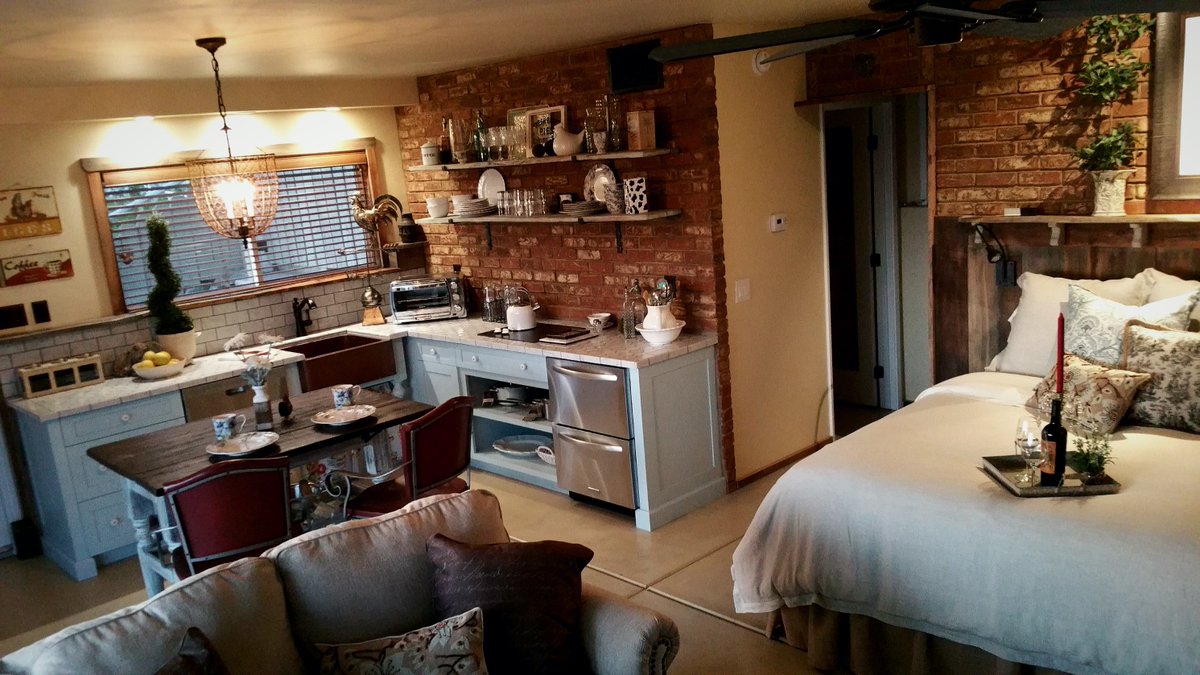 VIPTemecula's tweet image. It's not too late to book a romantic VIP getaway for your Valentine!
We plan it all for you! Just arrive and enjoy!