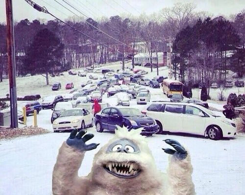 FullFledgedM's tweet photo. It's coming! Everyone be safe &amp; stay off the roads.��🌨❄️#snowmageddon #snowpocalypse #blizzard #FullFledged https://t.co/BvNH96sxYj