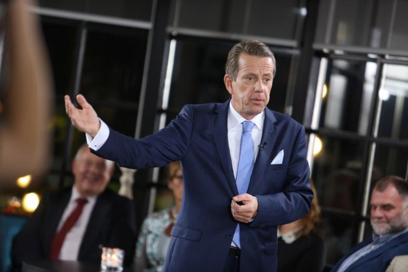 FridayKnowledge's tweet image. Kijk aflevering 2 op fridayknowledgetalk.nl. #ondernemen