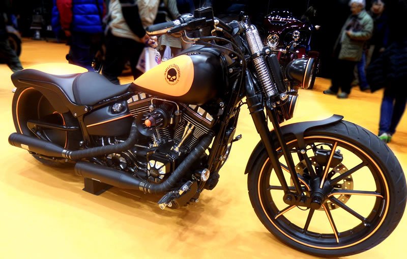 TheBikerBabe's tweet photo. RT https://t.co/7FhshNfECG #HD #Breakout #dragster style special by #HarleyDavidson Verona [#Italy] at #MBE2015 https://t.co/YwcyBaZFTx