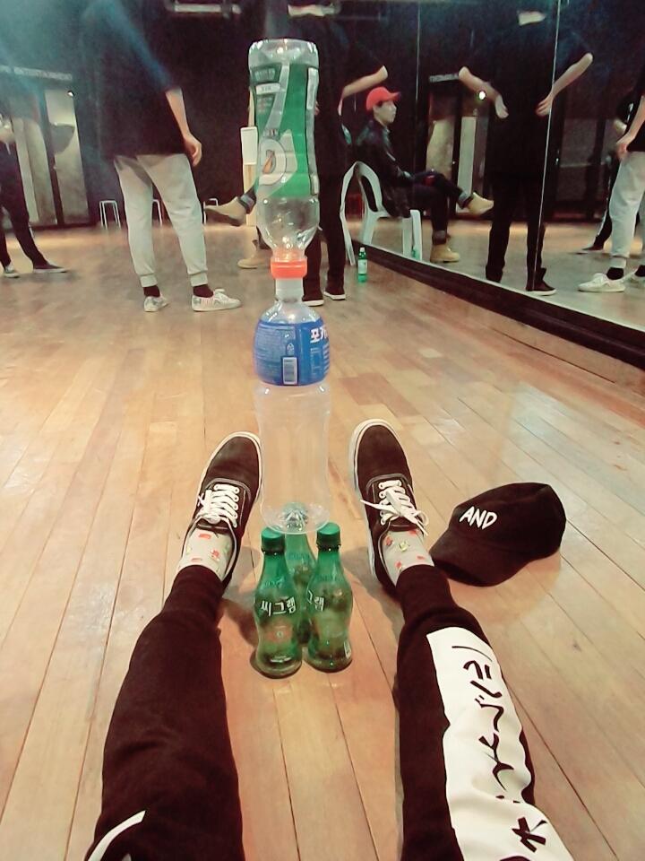2014_HOTSHOT's tweet photo. #문규 연습중 생존신고 ~ https://t.co/HIevU6wloN