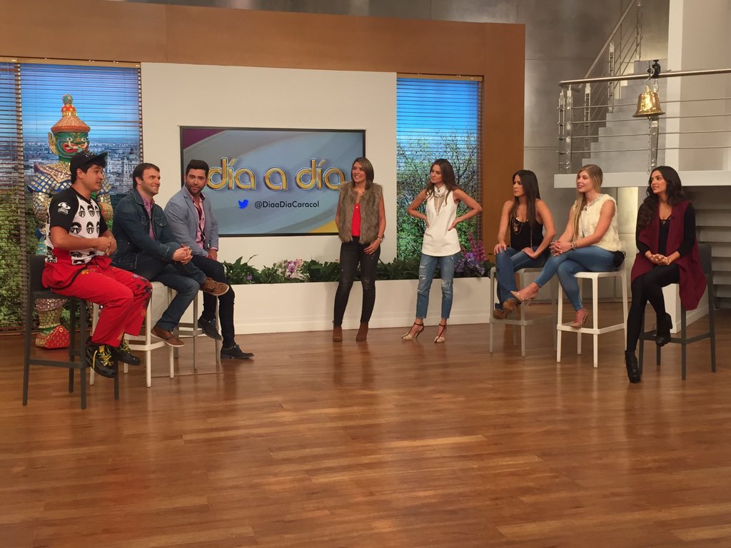 DiaaDiaCaracol's tweet photo. Elige al equipo ganador de este #ViernesLocochón con RT para las mujeres y ME GUSTA para los hombres https://t.co/sTf15sOJDr