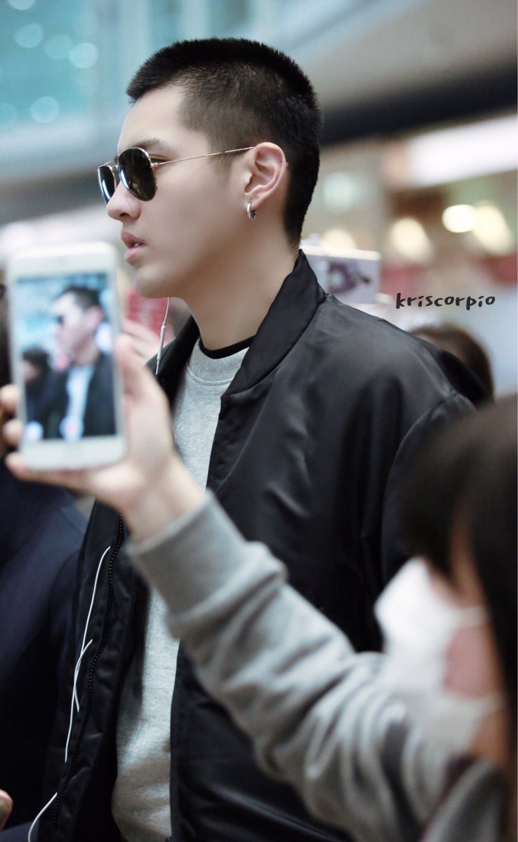 Kris_Argentina's tweet photo. [HQ] 160120 #YiFan @ Beijing Airport https://t.co/semiqNz1wF

https://t.co/dTsOrHo0pu
https://t.co/oGS3F0SwyD... https://t.co/MOIjjNXjLS