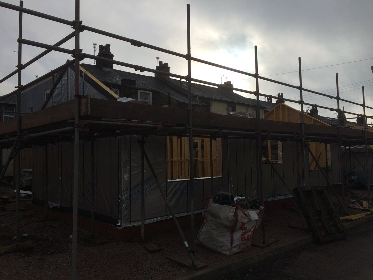 WyderETS's tweet photo. Wyder has begun construction at the new site in Longridge. Timber frame and trusses up in 3 days! #timberframe https://t.co/l3hRMNGt8x
