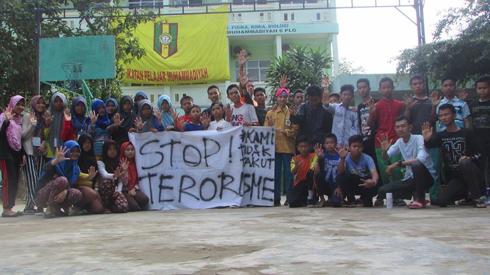 IPM_IT1's tweet photo. DEKLARASI STOP TERORISME !
#KamiTidakTakut #Advokasi
@IPMku @ipmsumsel @PPIPM @pp_ipnu @muhammadiyah https://t.co/oNl96EnFgO
