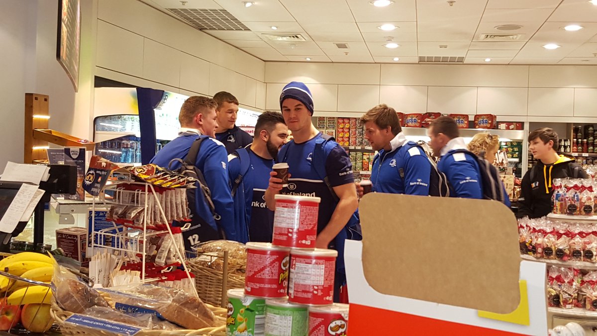 SeafoodBarD2's tweet image. Delighted to have @leinsterrugby stocking up on fresh goods at our #WrightsofHowth store at @DublinAirport today