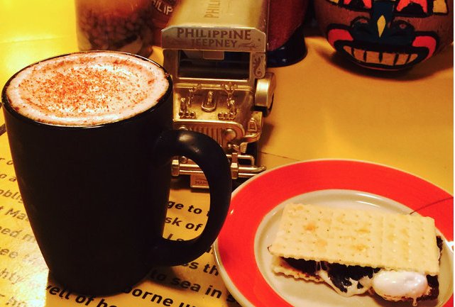 bubartendingny's tweet image. Have a snowball fight this wknd, then come in for some spiked hot cocoa. 
Spiked #Tsokolate (Filipino hot coco)