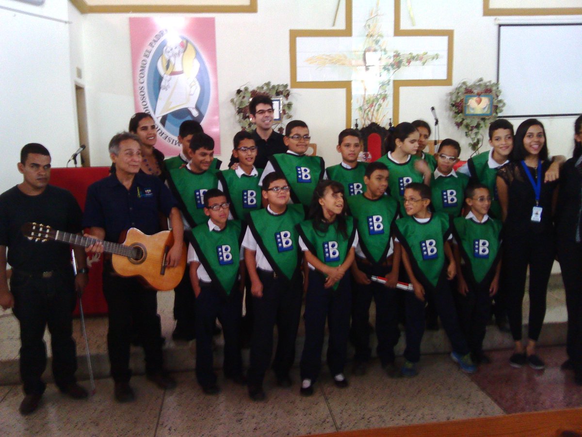 ModBrailleLara's tweet image. Hoy en la misa del 50 aniversario de ICOAL con el coro infantil del Mod. braille