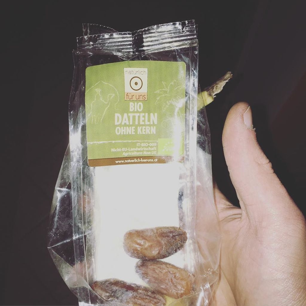 papayaminions's tweet photo. Preworkout später dann Mci Brudeer 😂😂 #banana #minions #datteln #pushday2 #chest #natürlichfüruns #minion #minions … https://t.co/MWc3NRokaJ