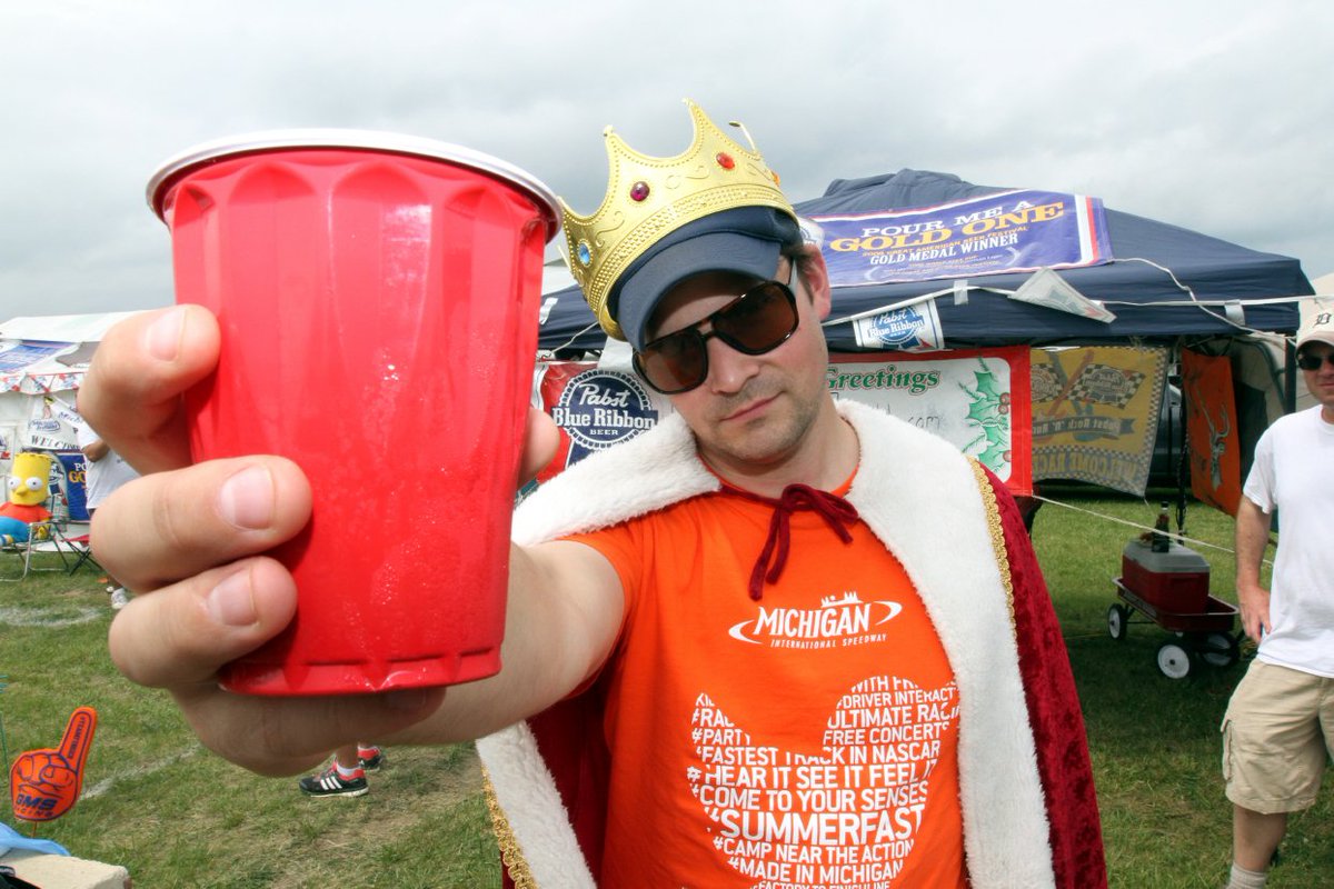 It's Friday!

📆: 141 days until the <a href="/FireKeepers/">FireKeepers Casino</a> 400
📆: 218 days until the <a href="/PureMichigan/">Pure Michigan</a> 400