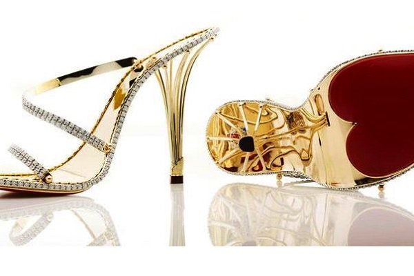 Most Valuable Things Made from Solid Gold twitika.com/posts/72128?li…