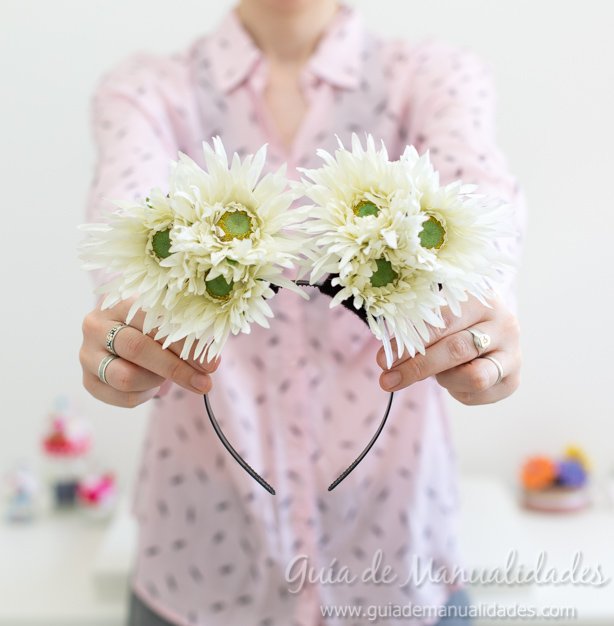 gmanualidades's tweet image. Preparen flores y diademas! Hoy les muestro cómo hacer una orejitas de Minnie muy tiernas&amp;gt;&amp;gt;&amp;gt;goo.gl/2BjtNS