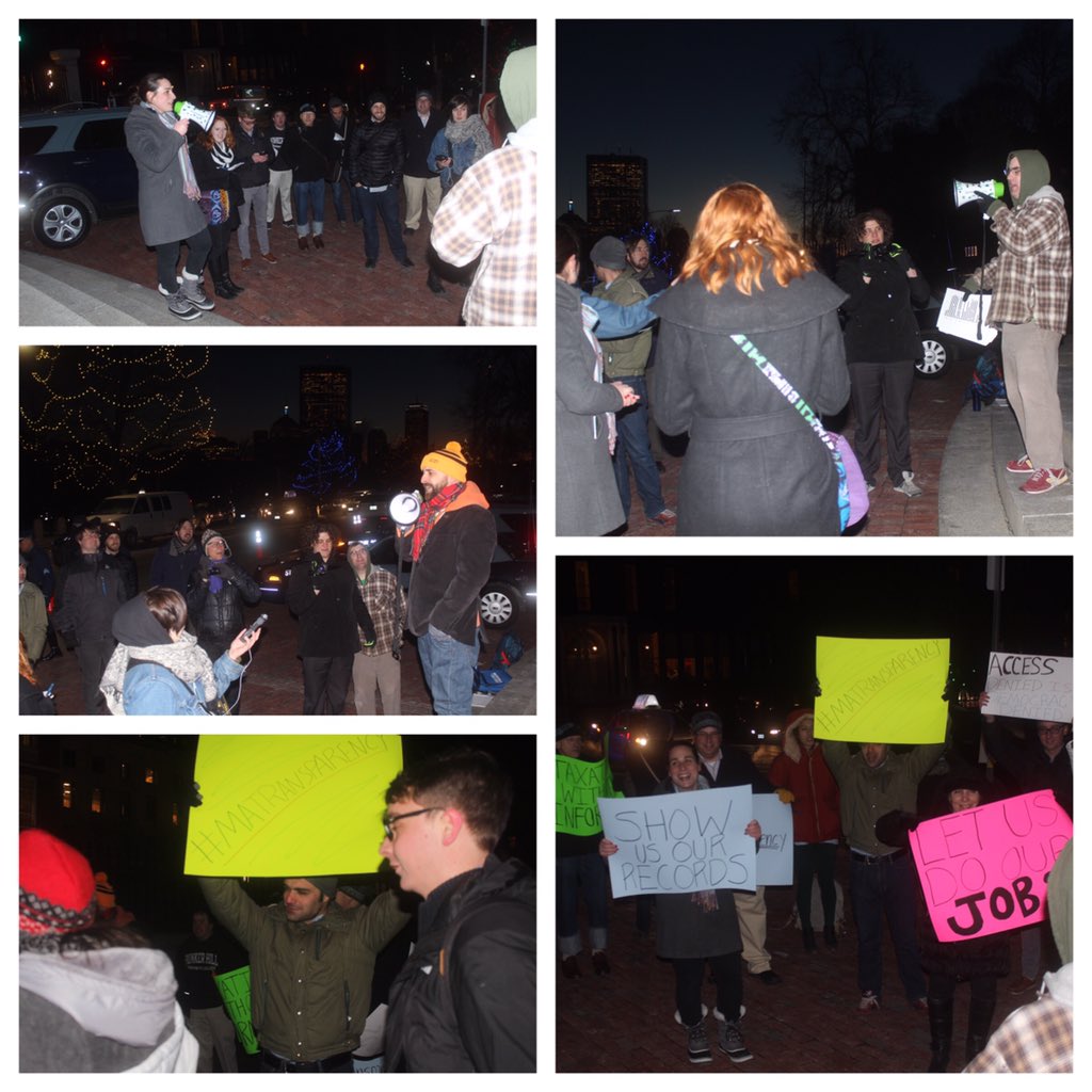 FriasJ88's tweet photo. Last night's rally infront of the StateHouse #MassTransparency #PublicRecords @spj_tweets @BayStateBanner @DigBoston https://t.co/9rdgZQg00c