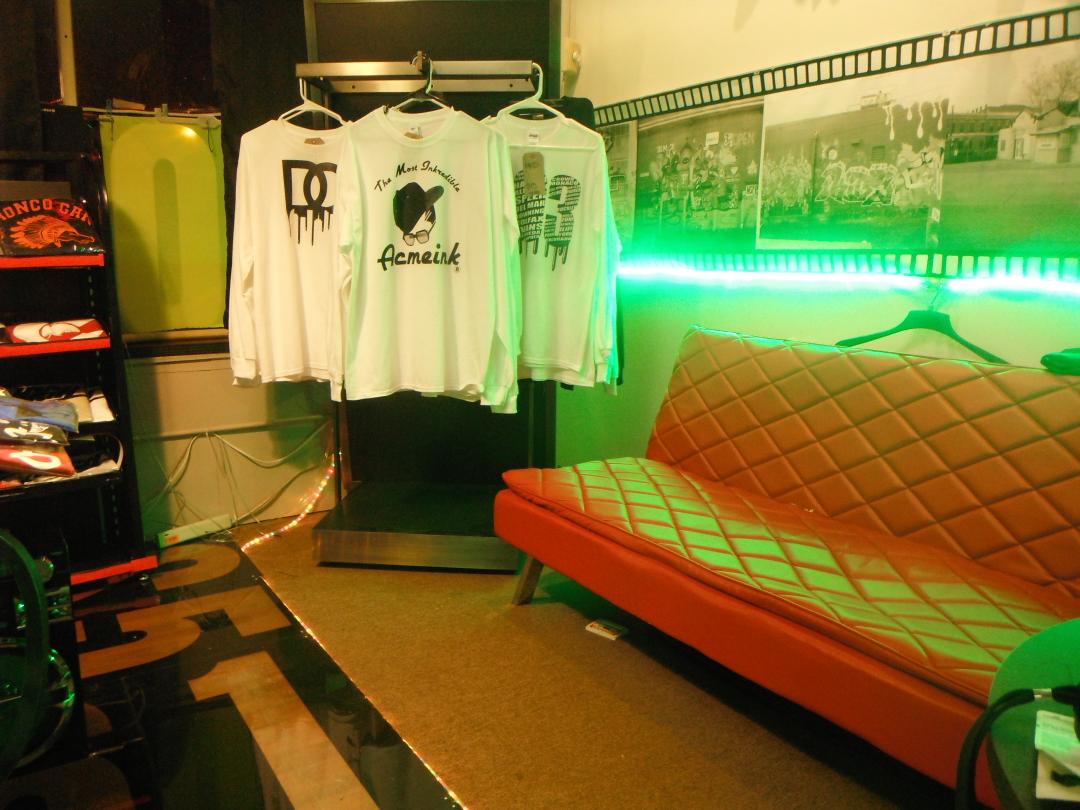 ACMEINK's tweet photo. #thedopespot my spot over there on WEST COLFAX in Lakewood custom shit. Acmeink https://t.co/KHoAzaF9fW