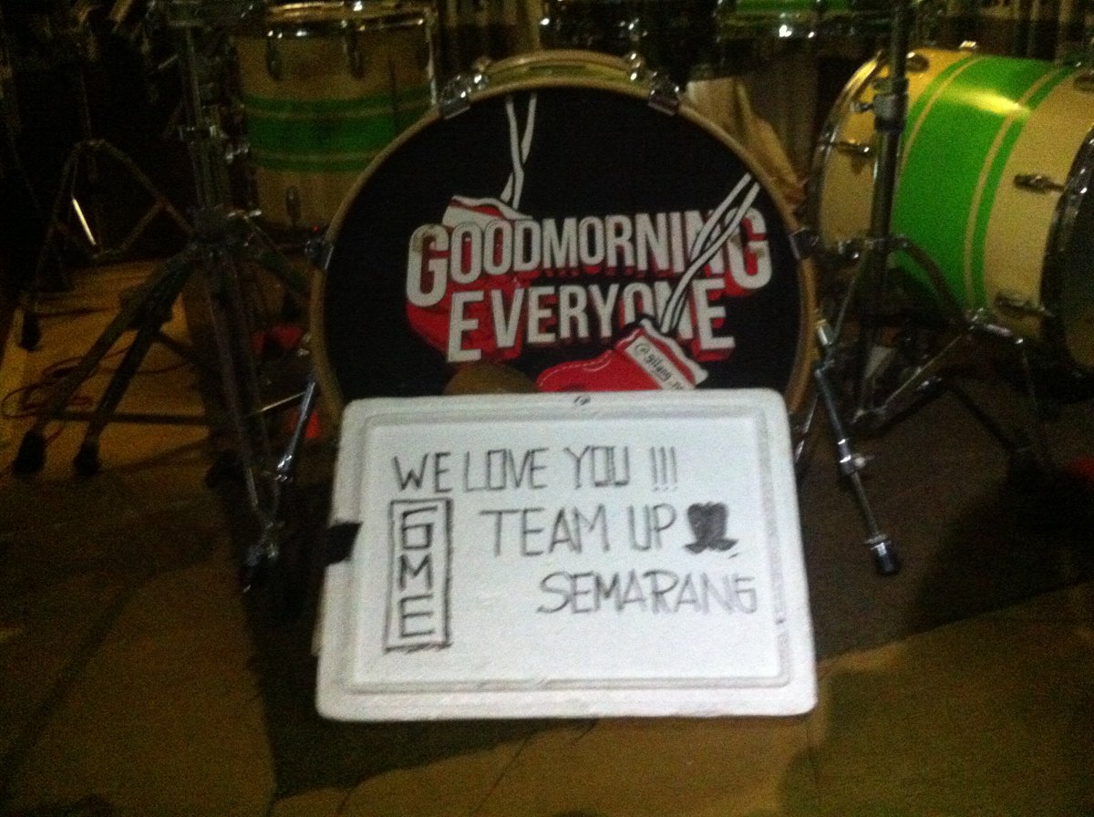 "<a href="/GME_official/">Album “Bapak” sudah rilis!</a>: HEAVY BIRTHDAY MY BIG FAMILY @TeamUp_SMG .. STAY YOUNG, STAY STRONG, AND KEEP UNITY !!! "