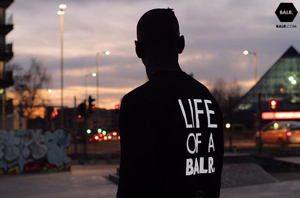 balr's tweet image. Great to see @YannickBolasie wearing our Life of a BALR. Shirt!💯 🚨 Get 25% off NOW at BALR.com 🚨