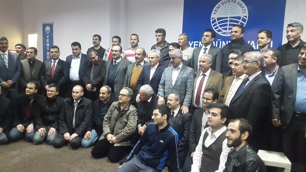 YDV - <a href="/yenidunyavakfi/">Yeni Dünya Vakfı</a> Gaziantep Temsilciliğimizle bir araya geldik. Önemli istişarelerde bulunduk. #20AsilYıl #1996