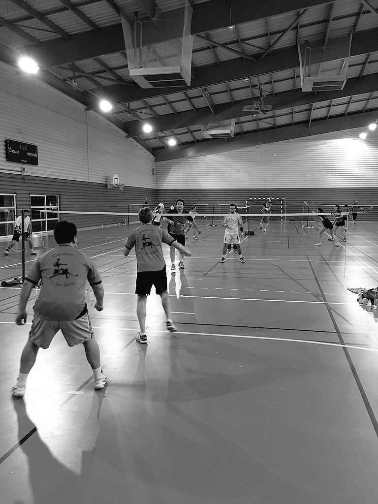 USC78bad's tweet photo. #USC5 belle victoire 4-2 vs Gargenville pour bien démarrer l'année 2016 ! 🏸
#badminton #interclubs #78 https://t.co/5FbcUTBnVN