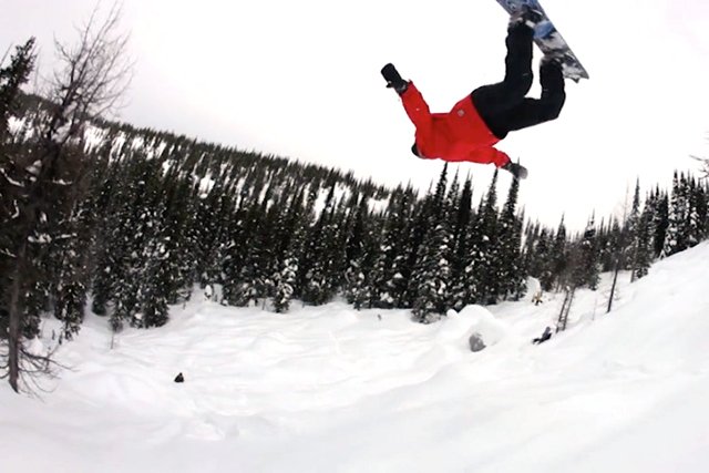 SnowboardMag's tweet photo. #TuckerAndrews is a boarder's boarder.
Full part from #WarpWave's #APlaceCalledKookabunga > https://t.co/gAaLDa7XEz https://t.co/b317qkiygY