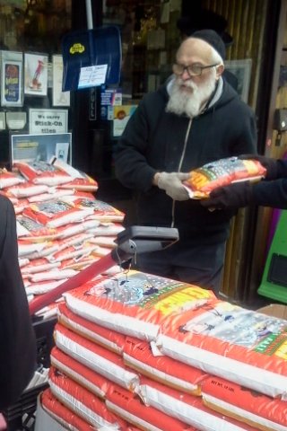 Hasidic News tweet media