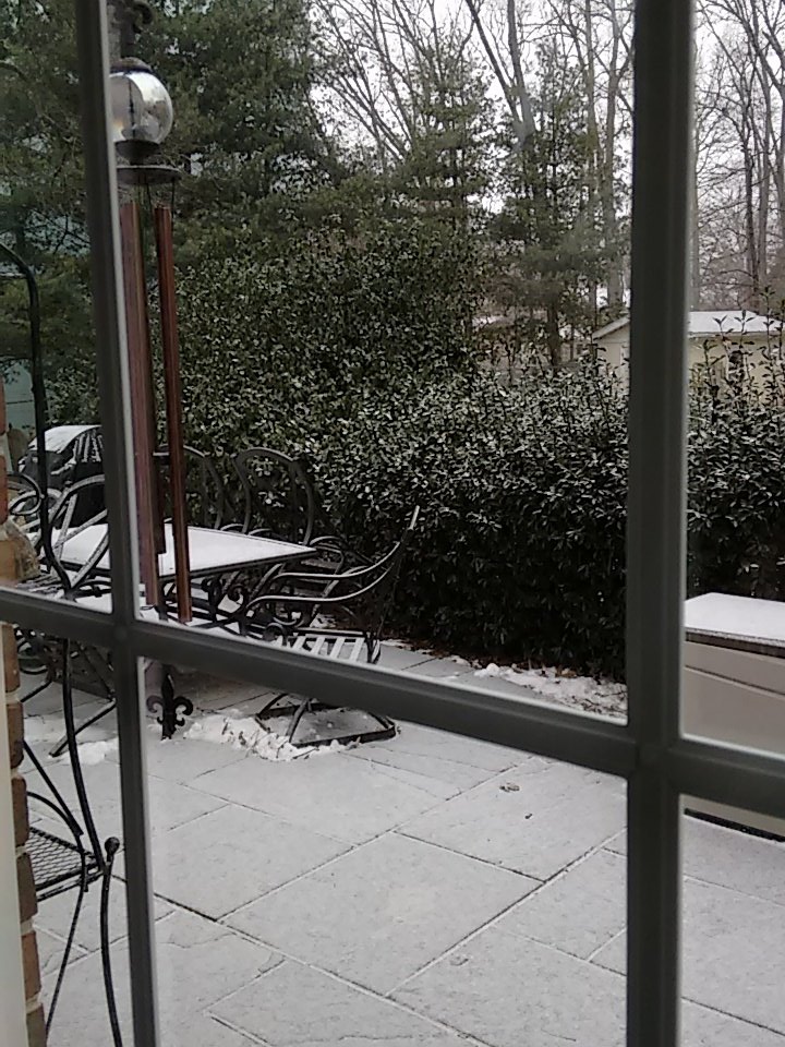 MaryGreene3's tweet photo. #blizzard2016 Montgomery Square, Potomac 2pm Fri https://t.co/fpsISehOEM