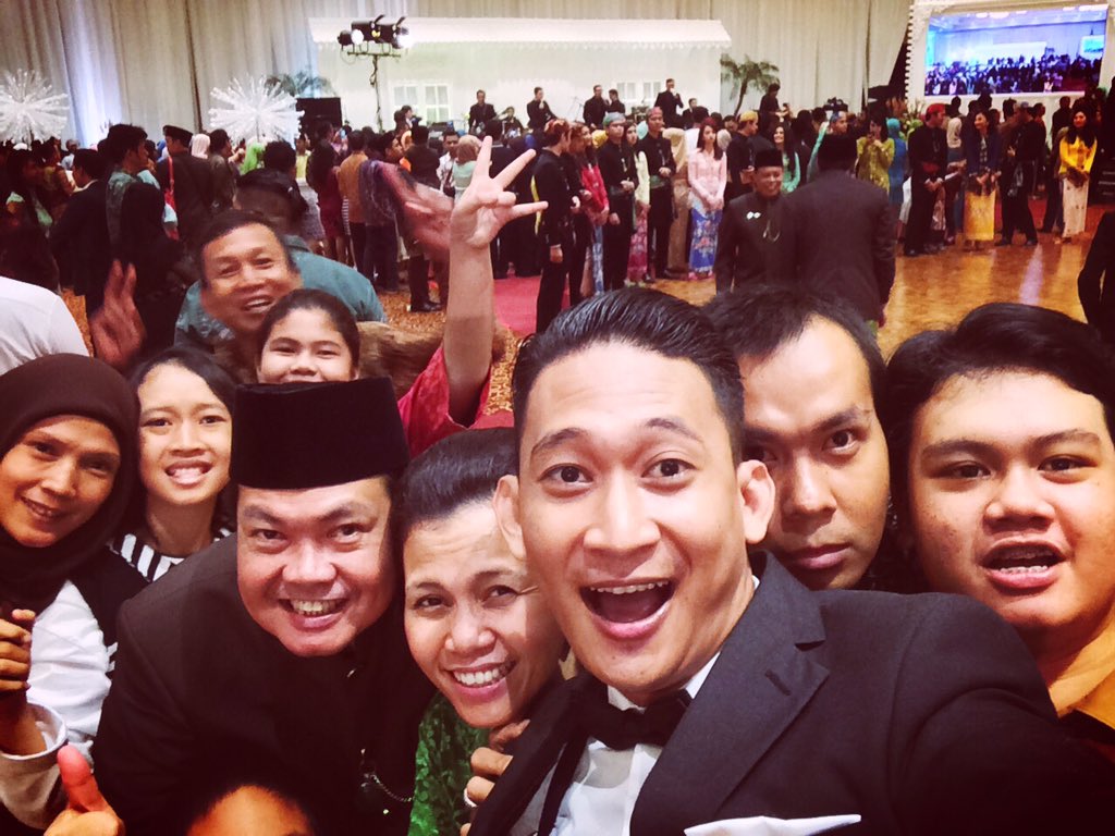 AdityaPrayoga91's tweet photo. Family time #selfie #family #kadishubdki https://t.co/Leeeudd6zp