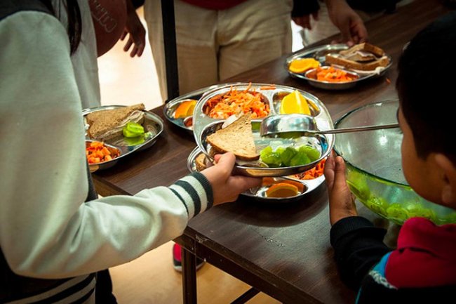 Ozoshare's tweet photo. America’s First School District to Serve 100% Organic Meals: https://t.co/a0LC5GED91

#organic #food #kids https://t.co/5pGZsf3ghY