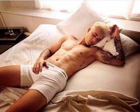JadeStyles347's tweet photo. Sobre esse homem: Me come
BelieberSegueBelieber https://t.co/bdBVnPhQWV