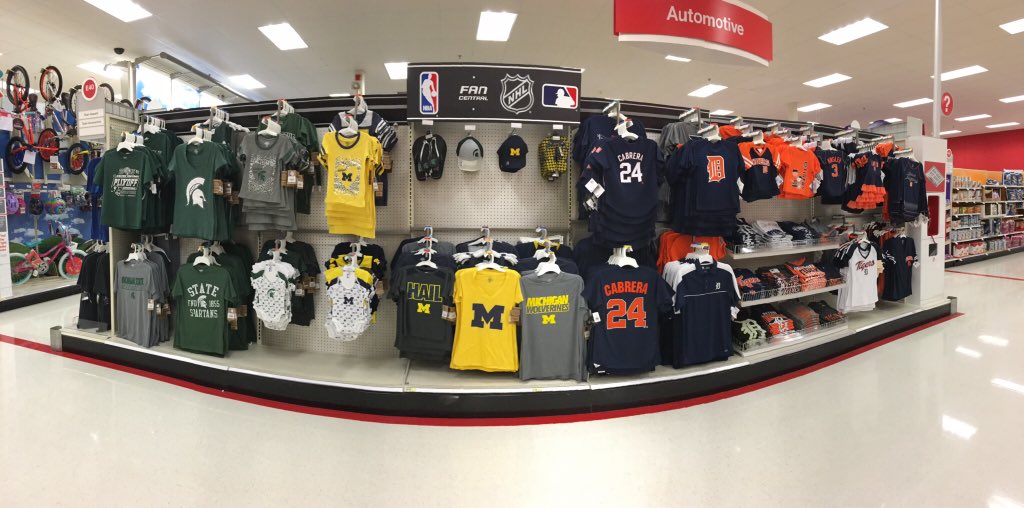 Thanks Megan for making Fan Central look so great #appreciateyou <a href="/stadler_brett/">Brett Stadler</a>