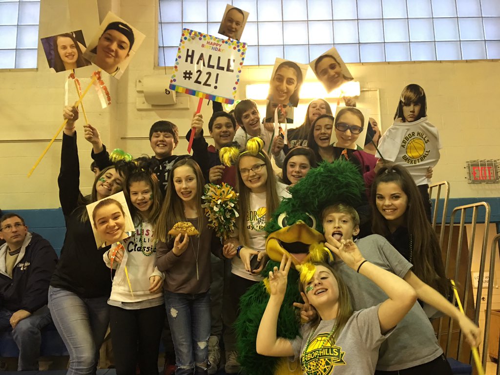 MrJoplin_'s tweet photo. Traveling spirit section for the 8th girls game vs. the Blue Devils! ๐ #AHHoops @AHRunners https://t.co/ZBA0s14S5a
