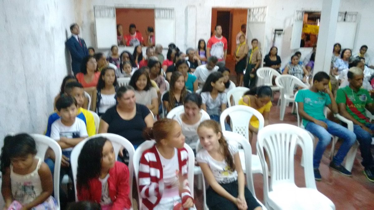 nandopom's tweet photo. Hoje e noite de festa pois uma alma volto para os braços do pai @PrC_Augusto @LeandroCasado1 @pryurimarques @Pr_Jere https://t.co/LQIKDH1Taw
