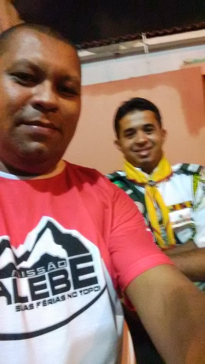 nandopom's tweet photo. Hoje e noite de festa pois uma alma volto para os braços do pai @PrC_Augusto @LeandroCasado1 @pryurimarques @Pr_Jere https://t.co/LQIKDH1Taw