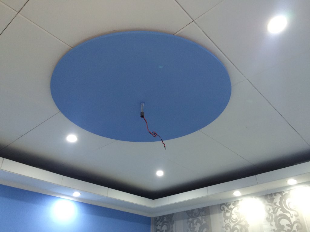 BlueLineDecor's tweet image. Work underway Bina Beauty Saloon Nazimabad! 
bluelinedecor.net

#karachi #pakistan #interiordesigner #design