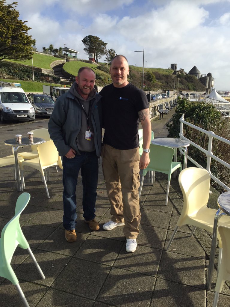 wallwork_damian's tweet photo. Nice to catch up with @ryancrossuk today. Very pleased that RC electrical is going well.👍🏻 https://t.co/FWuiRvTwUg