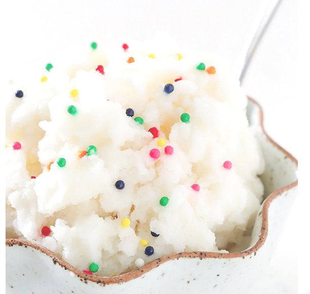 Here's how: allrecipes.com/recipe/219749/… 
Vanilla snow ice cream too! gimmesomeoven.com/how-to-make-sn…