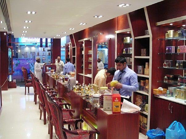 BlueLineDecor's tweet image. Perfume shop Sharjah!
#interiordecor #interiordesign #karachi #pakistan #karachidecor #karachidesign #design