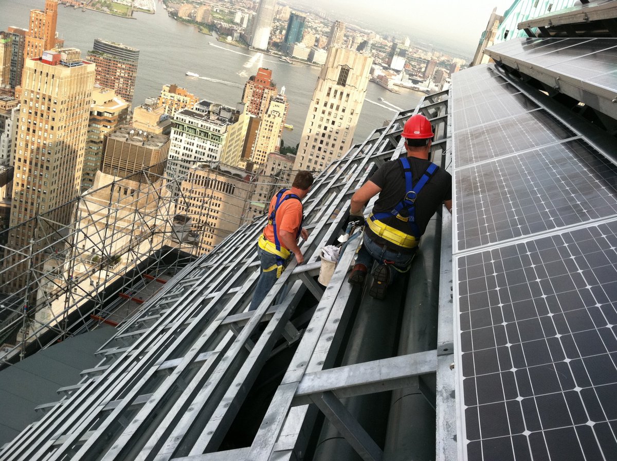 SEIA's tweet photo. #FunFactFriday: There are now more #solar installations in #NY state than taxis in #NYC #SolarIsNow https://t.co/pSKfCRBEFu