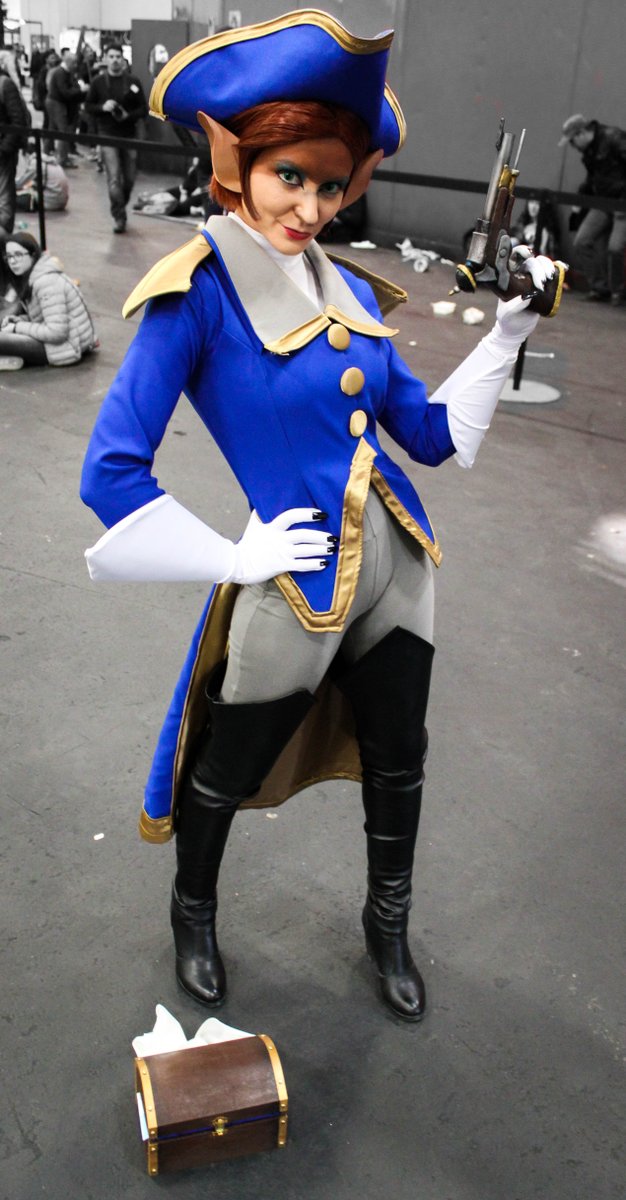 Cosplay Pictures tweet media