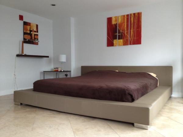 #MiamiBeach luxury vacation apartment? We suppose that sounds like a pretty good time... buff.ly/1T1O0Ku