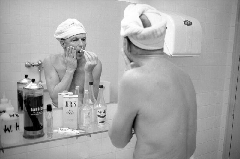 Frank Sinatra's morning wet shave routine circa 1965.  Gotta love the towel wrap! #PicoftheDay #Wetshaving #Classic