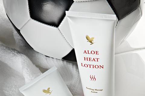 IntWellSolution's tweet image. Apply Heat Lotion to yours &amp;amp; your child's feet b4 they play football outside.Keeps their feet warm as well as yours.