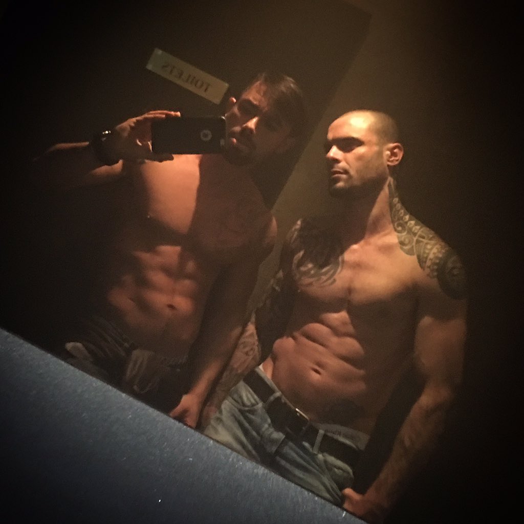 IssacJones's tweet photo. At Gravity this morning !!!! 😉😈 @GRAVITYVAUXHALL https://t.co/ZkX23mw41l