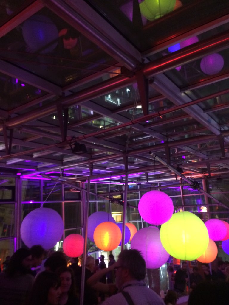 sarahkazar's tweet photo. Le #master226 à la soirée Campus #FIPA2016 @ActuFipa @Blog226 https://t.co/Is43WrkhOU