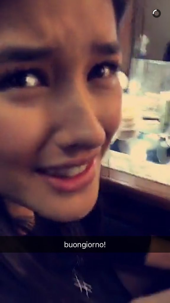 lizasoberanogil's tweet photo. When you're drunk and somebody tells you that you keep saying Liza's name and I'm just like ew. https://t.co/Vy3rS4ivLn