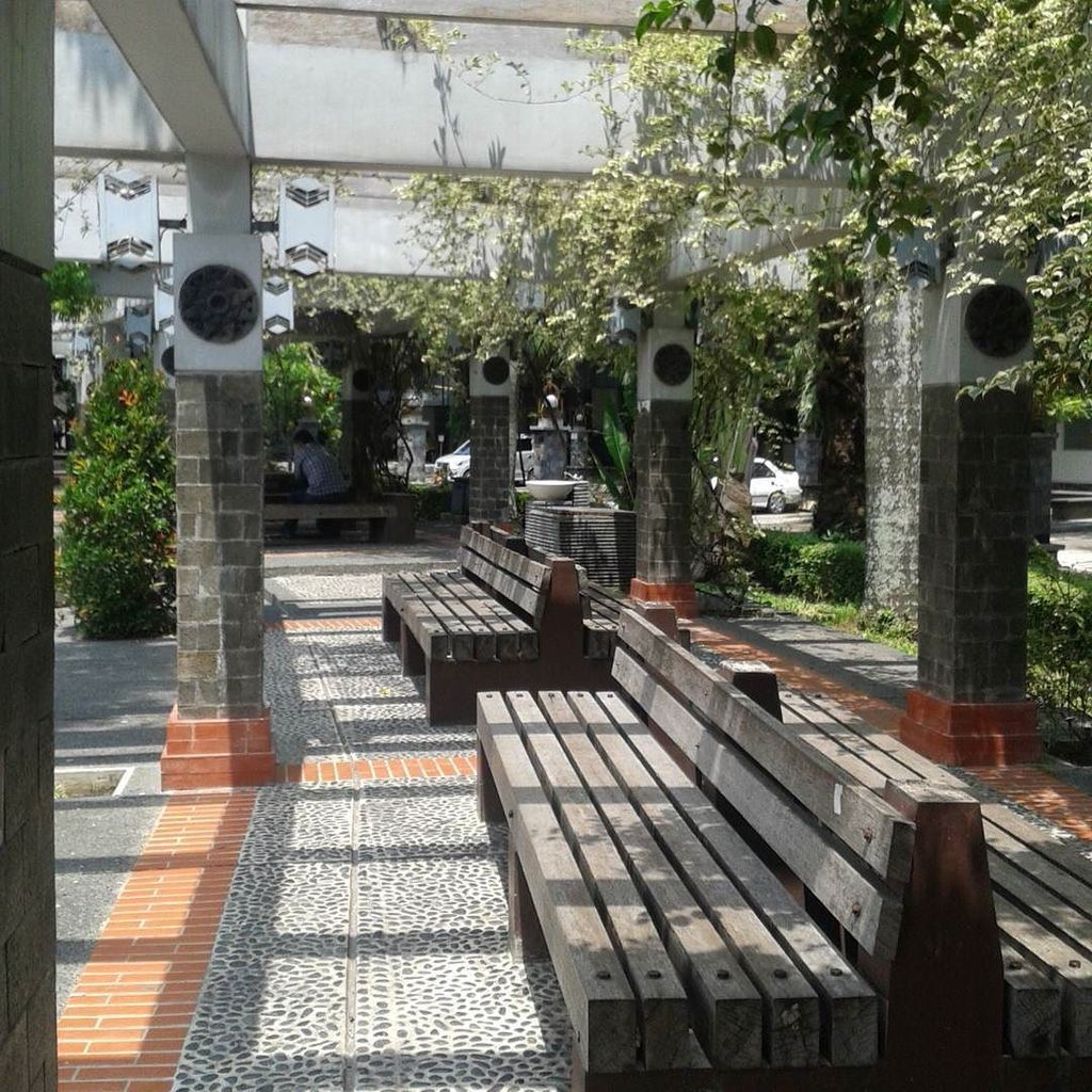GaleriUB's tweet photo. Duuh sepinyaaa... *liburan
#galeriub #ub #universitasbrawijaya https://t.co/L2oYayaj6q https://t.co/NZG0Dw0GZD